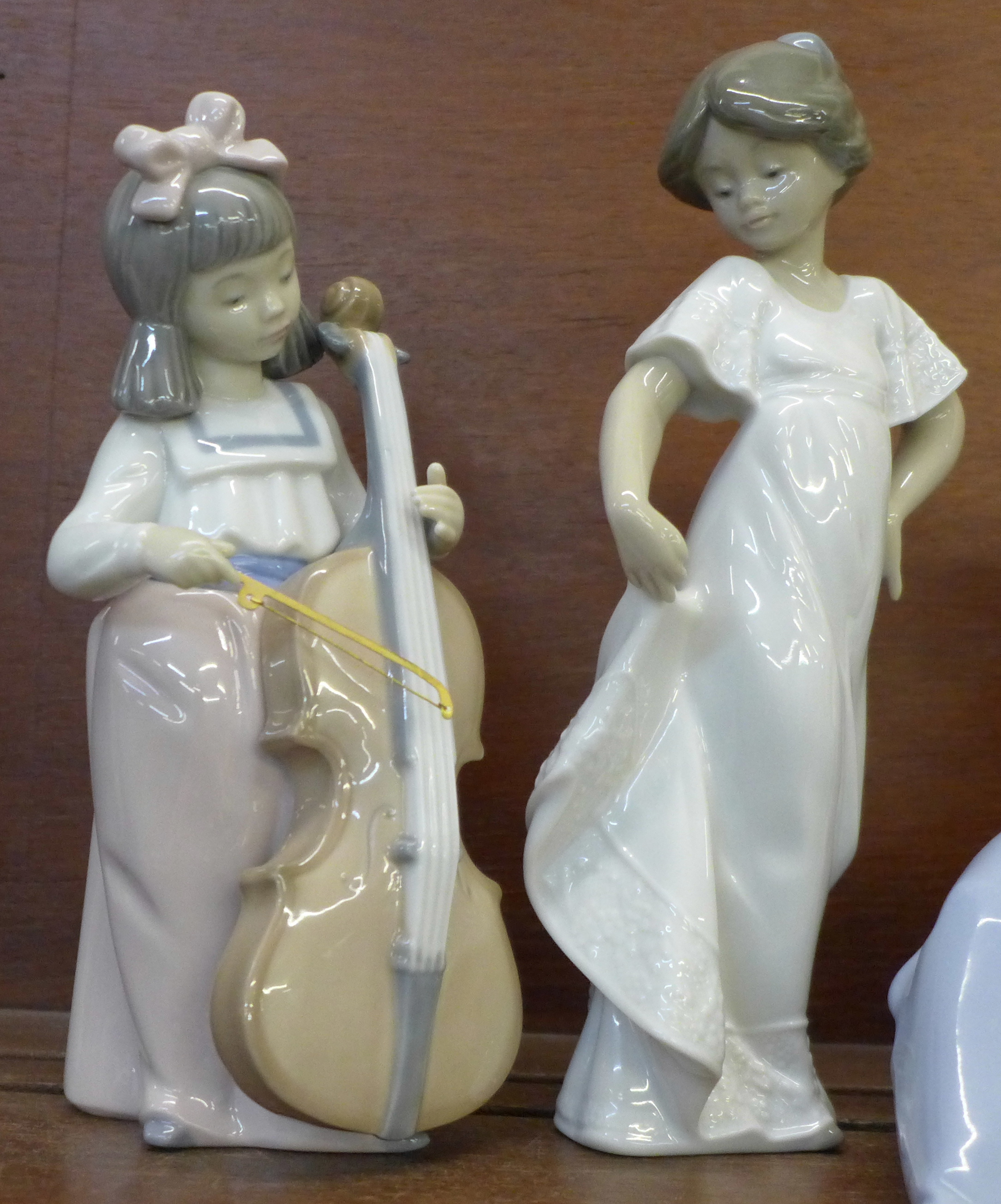 Five Nao figures including Violin and Cello players - Image 2 of 3