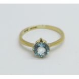 An 18ct gold and aquamarine solitaire ring, 2.4g, L, stone 6mm