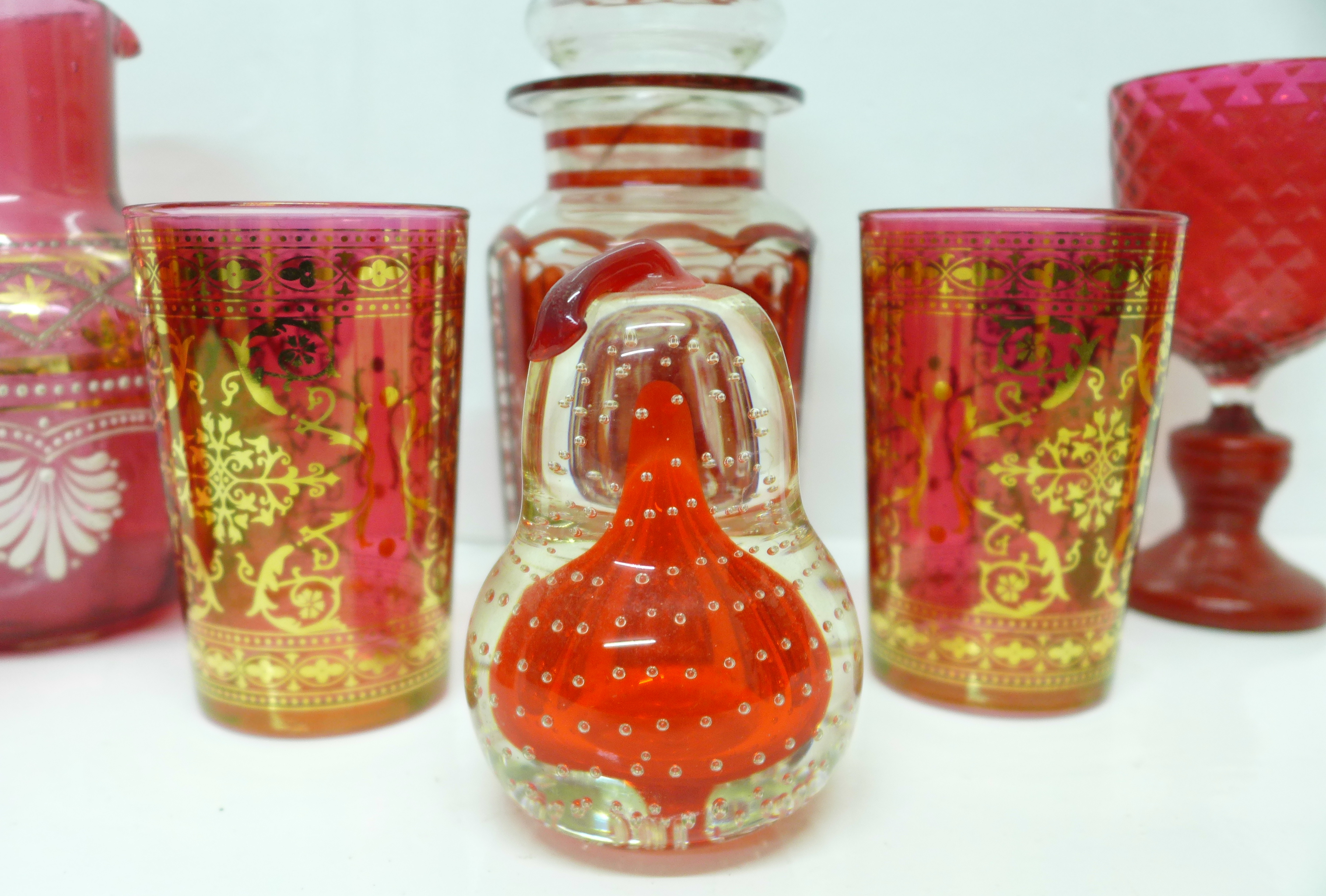 Six Italian glass beakers with gilt decoration, a cranberry glass jug, a glass jar, lid a/f, a glass - Image 2 of 3