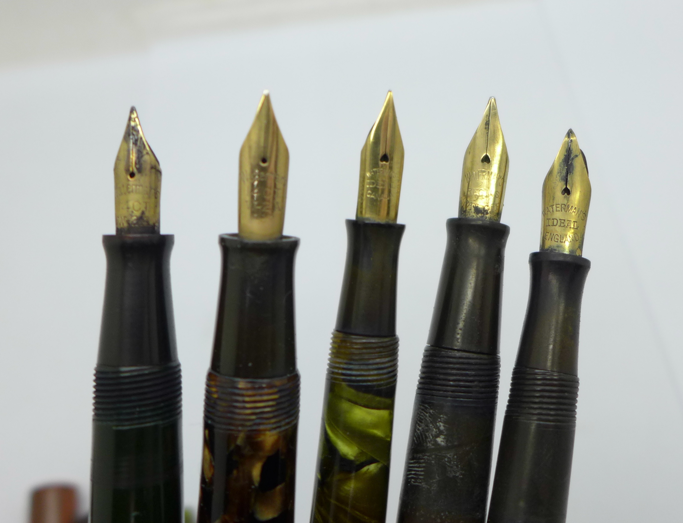 Nine Waterman pens, including no. 502, no.515 and W2, seven with marked 14ct gold nibs, (one with - Bild 5 aus 5