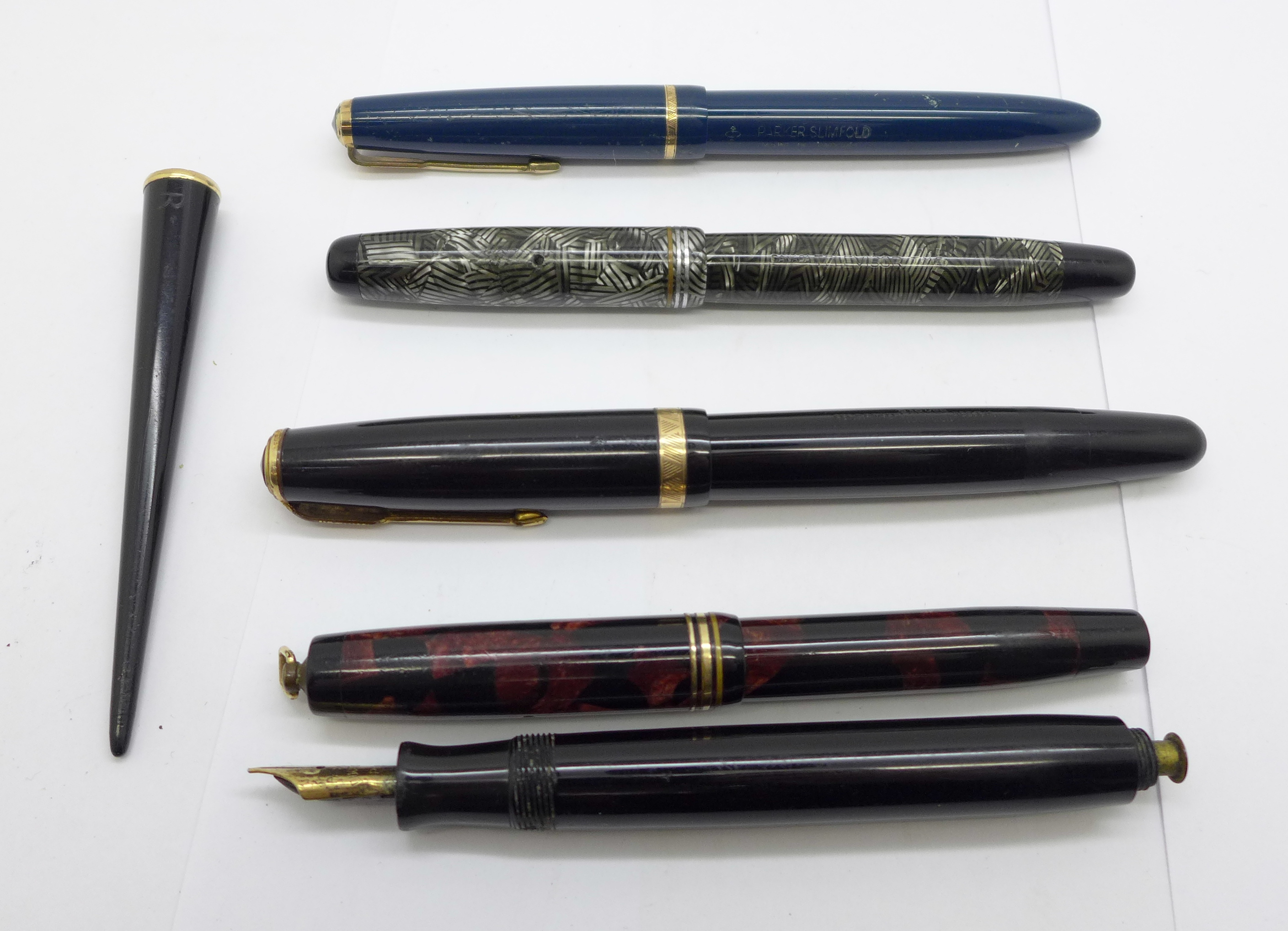 Five Parker pens; Televisor, Slimfold, Duofold, one pocket pen and a Duofold desk pen, three with