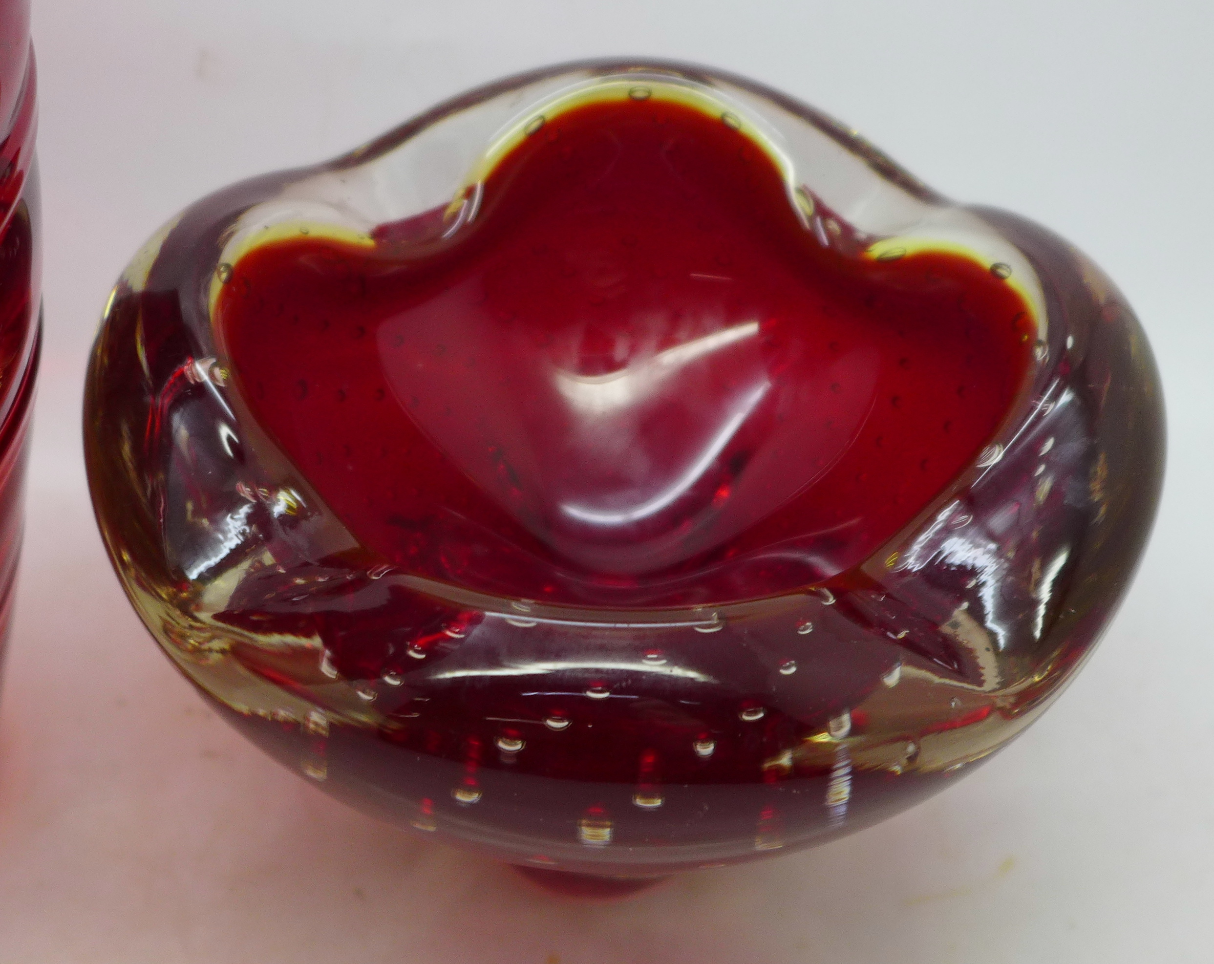 A Whitefriars ruby red glass controlled bubble bowl and a red glass vase - Image 2 of 3