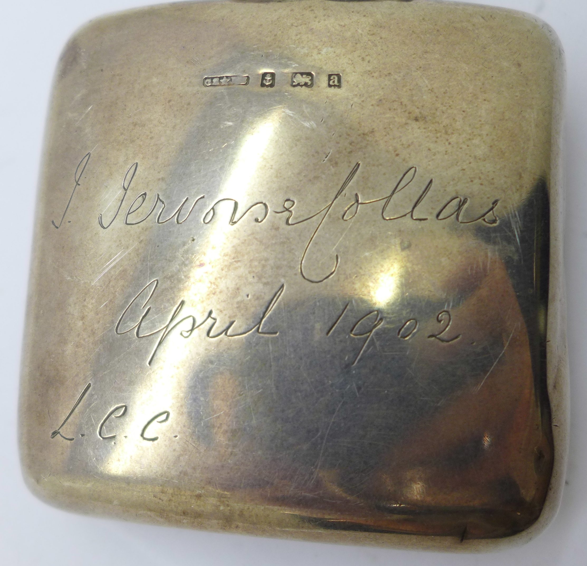 A small silver flask, Birmingham 1900, with inscription dated 1902, 81g, height 93mm, some dents - Image 4 of 5