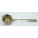 A white metal sifter spoon, 55g, 20cm