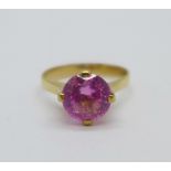 A 9ct gold, pink spinel ring, 2.9g, O, stone 8mm