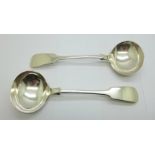 A pair of silver sauce ladles, Sheffield 1907, 153g