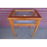 An inlaid mahogany bijouterie table, 76cms h x 56cms w