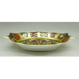 A shaped Royal Crown Derby 1128 pattern dish, 13.5cm