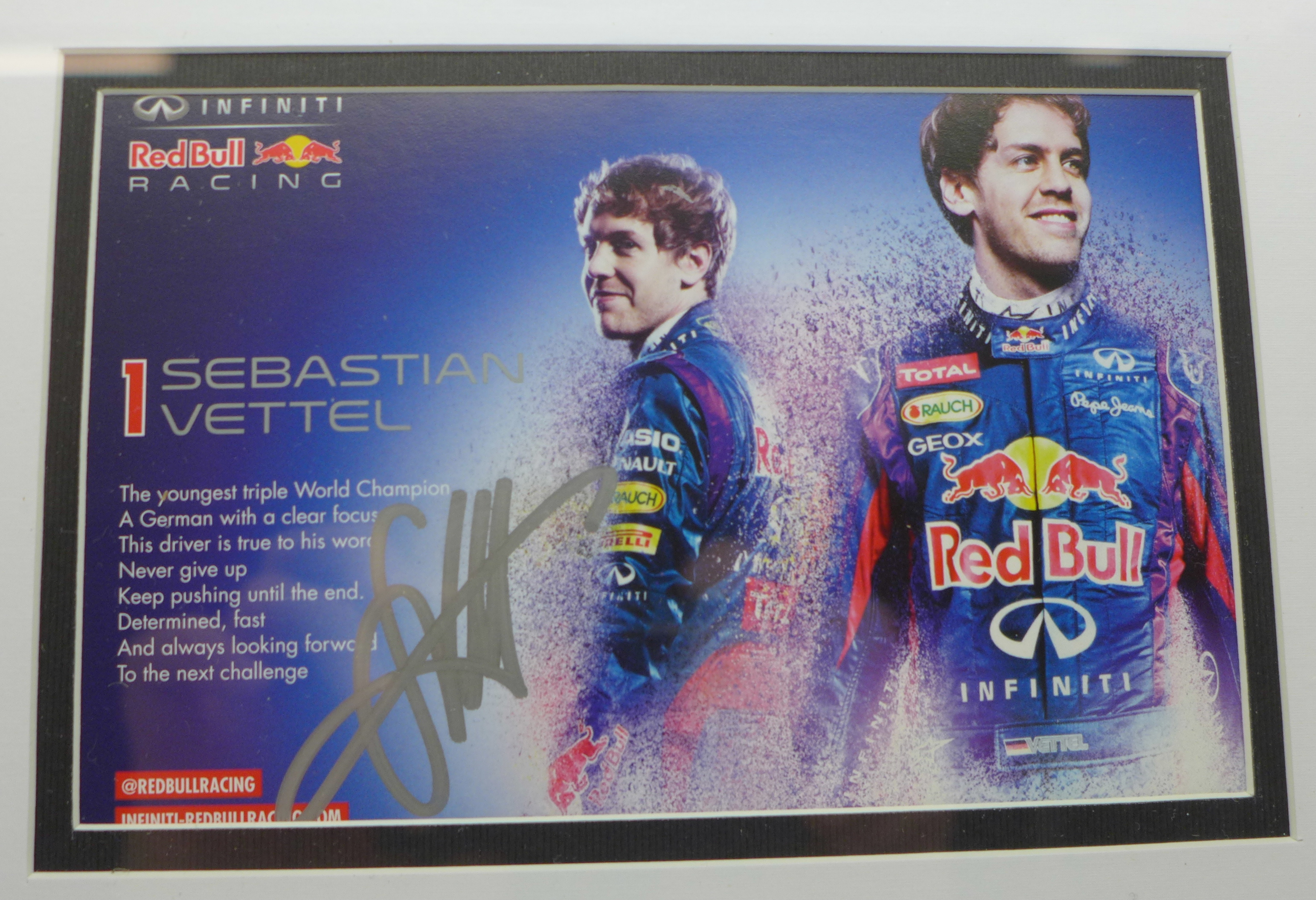 A framed signed photograph of triple Formula 1 World Champion Sebastian Vettel - Bild 2 aus 2