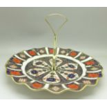 A Royal Crown Derby 1128 pattern wavy edge cakestand