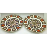 A pair of Royal Crown Derby 1128 pattern plates, 21.5cm