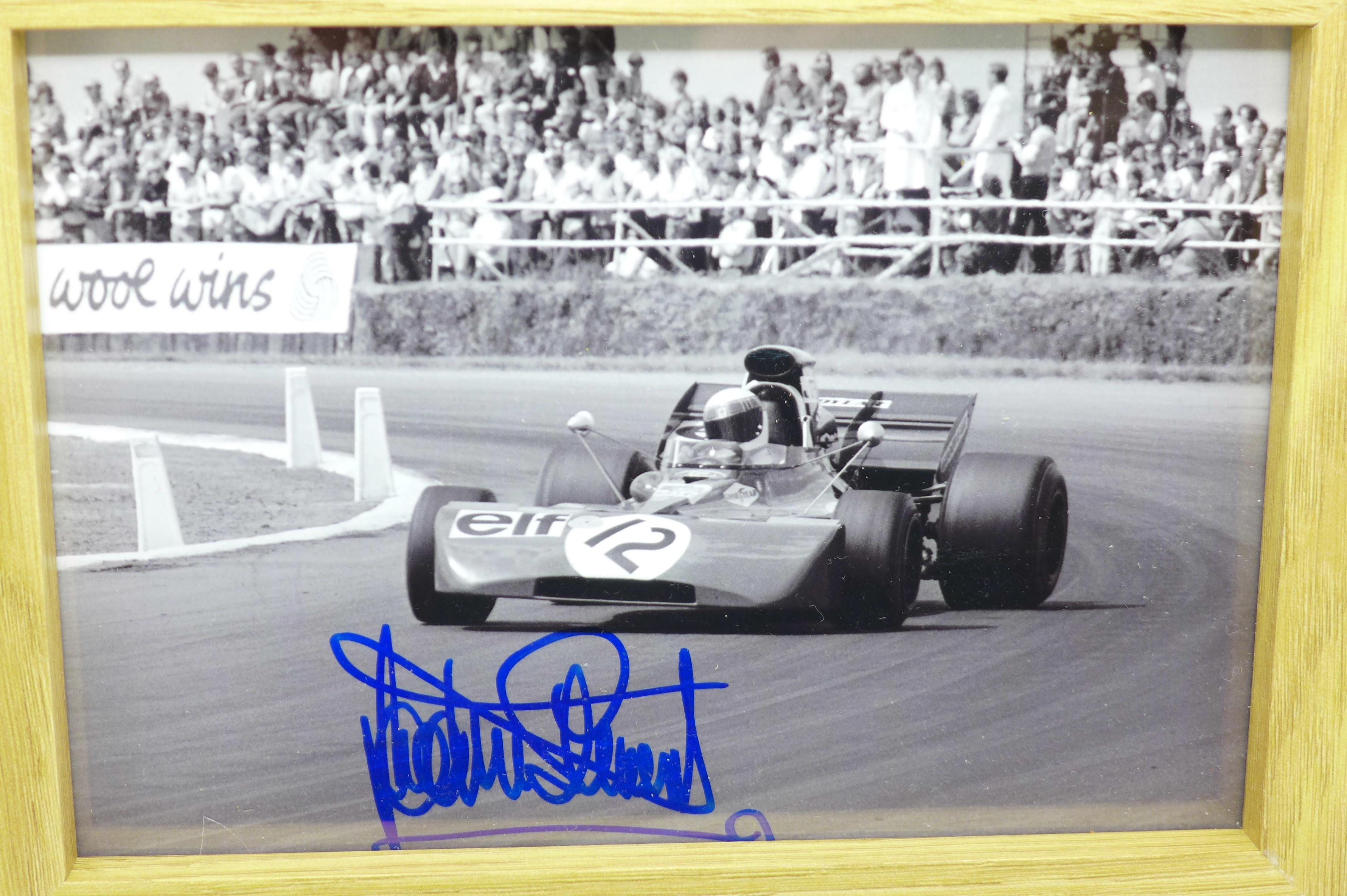 A framed signed photograph of triple Formula 1 World Champion, Jackie Stewart - Bild 2 aus 2