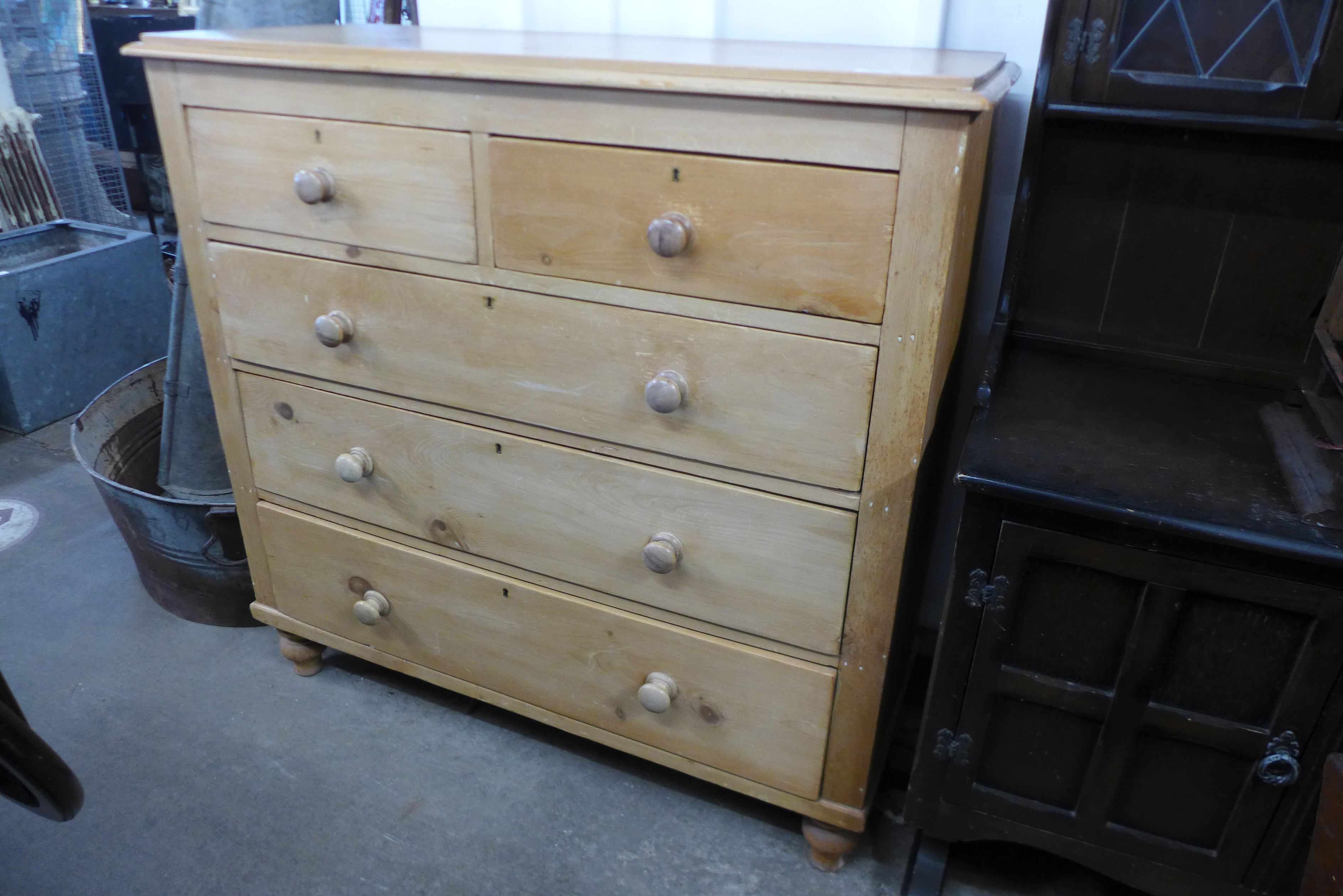 A Victorian pine chest of drawers