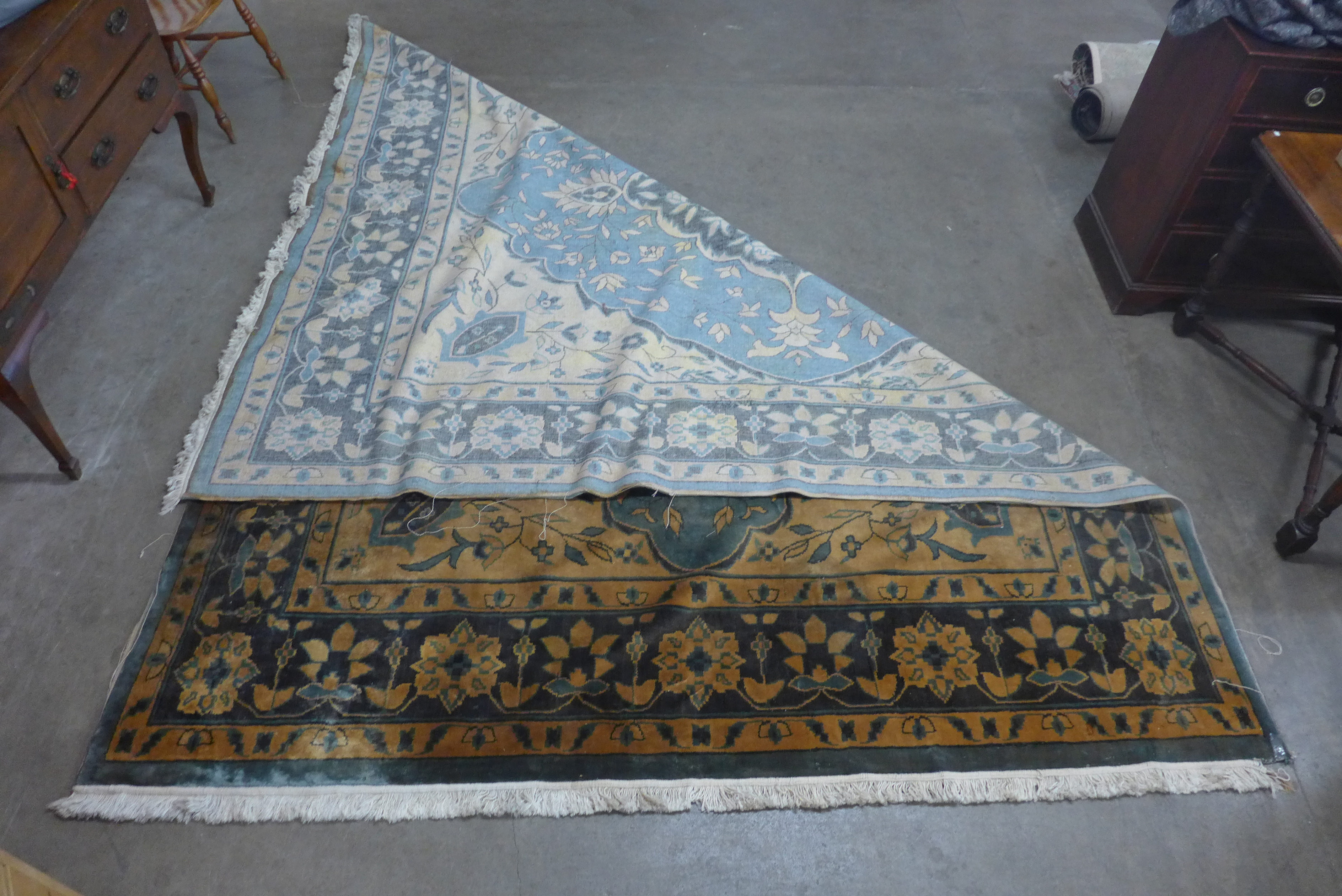 A large blue and orange floral ground rug - Image 2 of 2