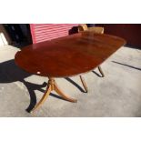 A Regency mahogany extending dining table