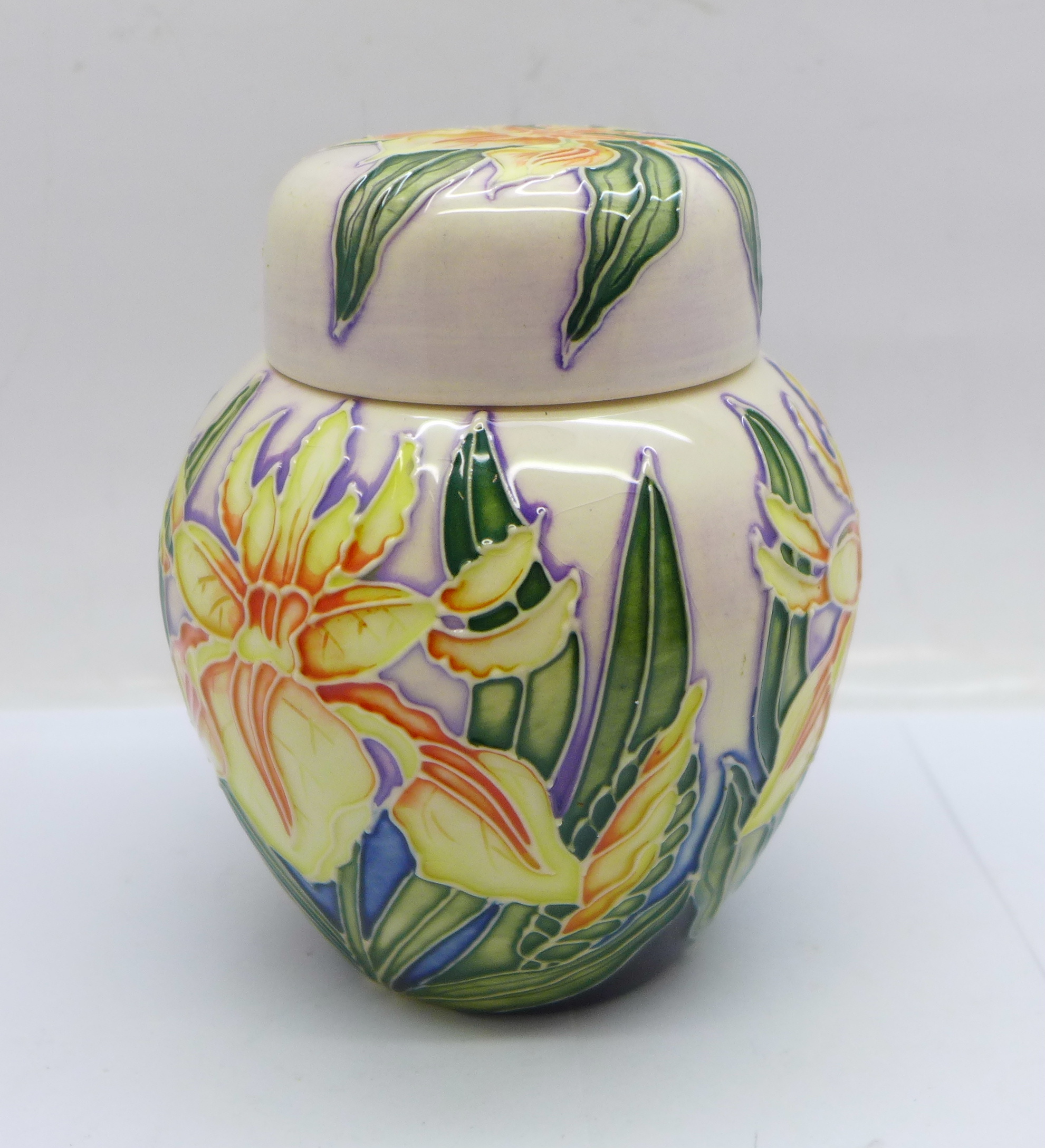 A Moorcroft Windrush ginger jar, 10.5cm