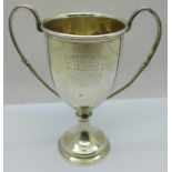 A silver cup, Charles Boyton & Sons, London 1913, with inscription dated 1915, 150g