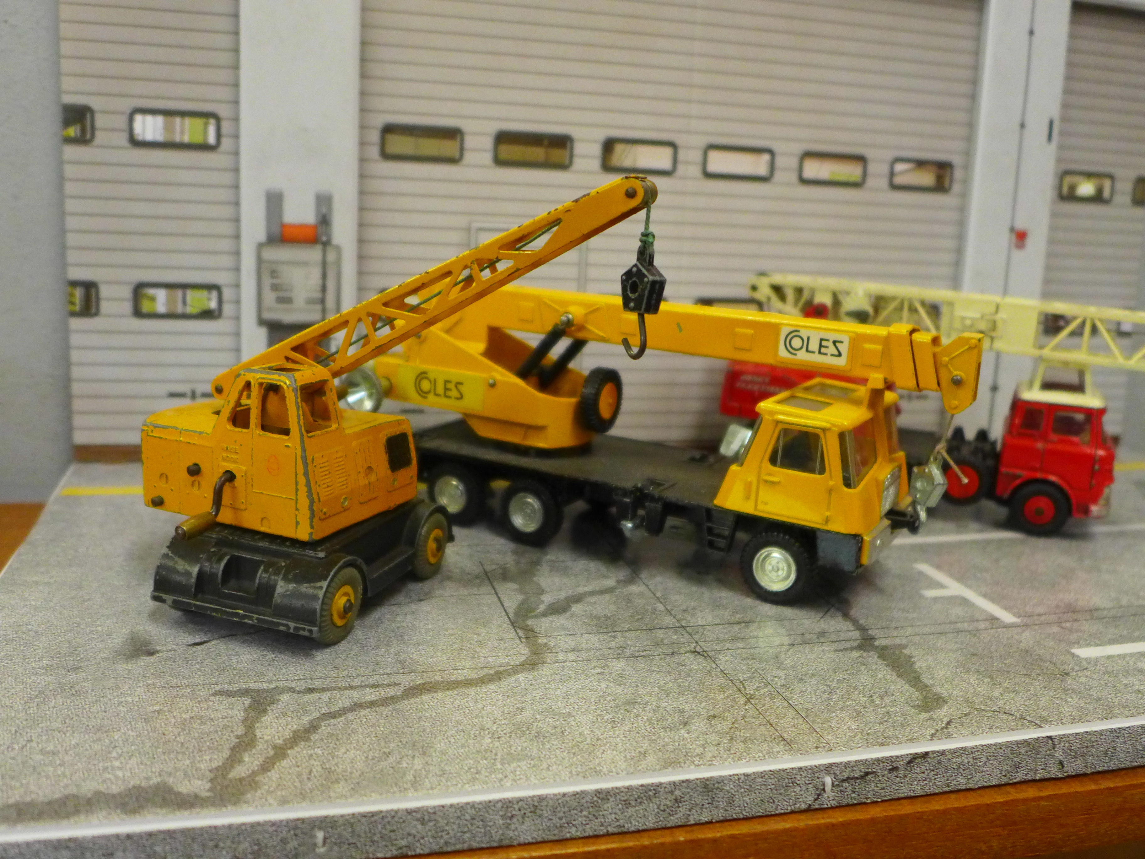 Three Dinky Toys model cranes diorama, comprising Jones Fleetmaster, Coles Hydra Truck and Coles - Image 2 of 3