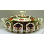 A Royal Crown Derby 1128 Imari lidded tureen, first quality