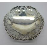 A pierced silver dish, 209g, 16cm