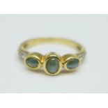 A 9ct gold three stone ring, 2.2g, L