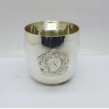 A silver tumbler cup, 154g