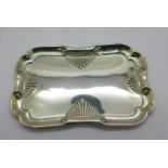 A silver card tray, Chester 1903, 73g, 9cm x 14cm