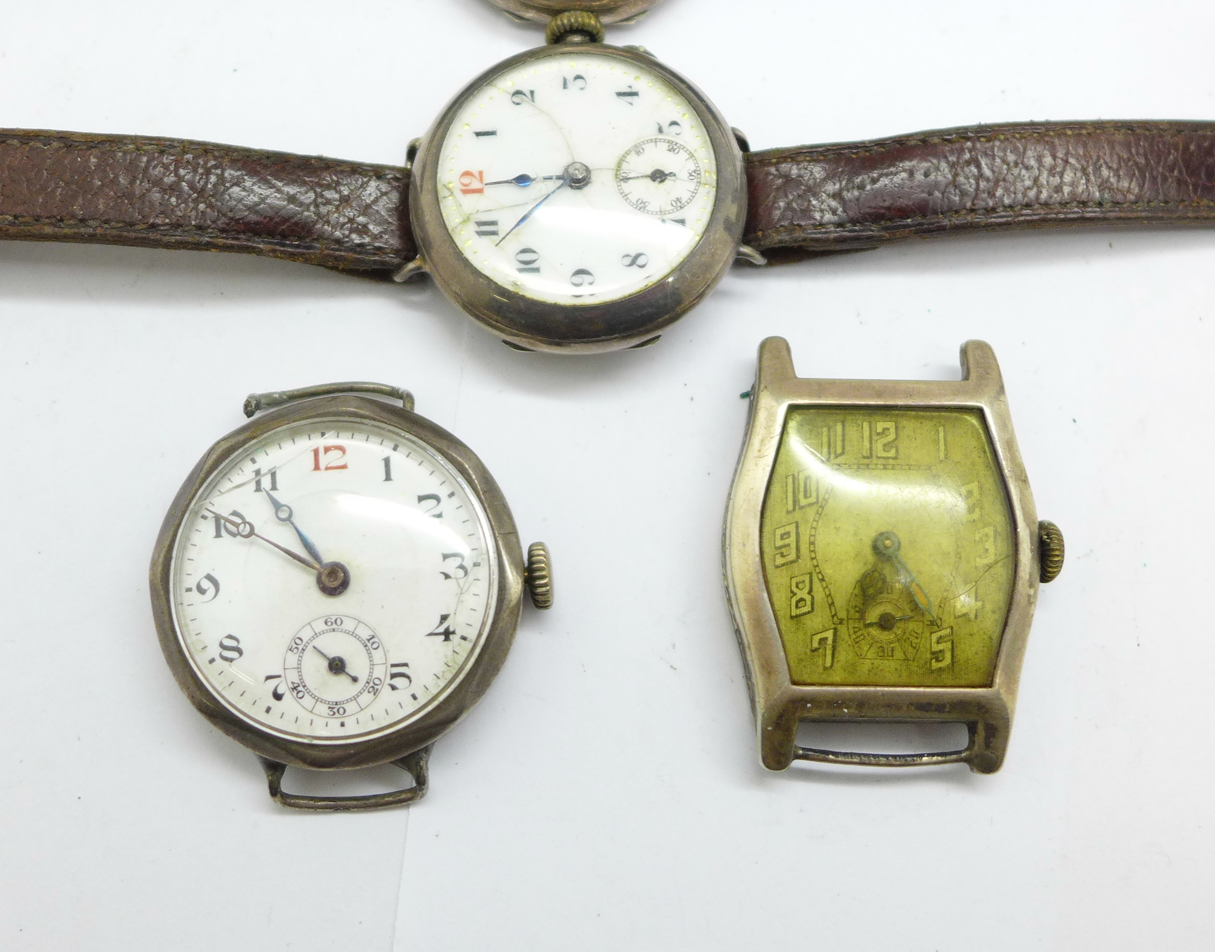 Four silver cased wristwatches, one Bernex and one with Sheerness Dockyard related inscription dated - Bild 2 aus 5