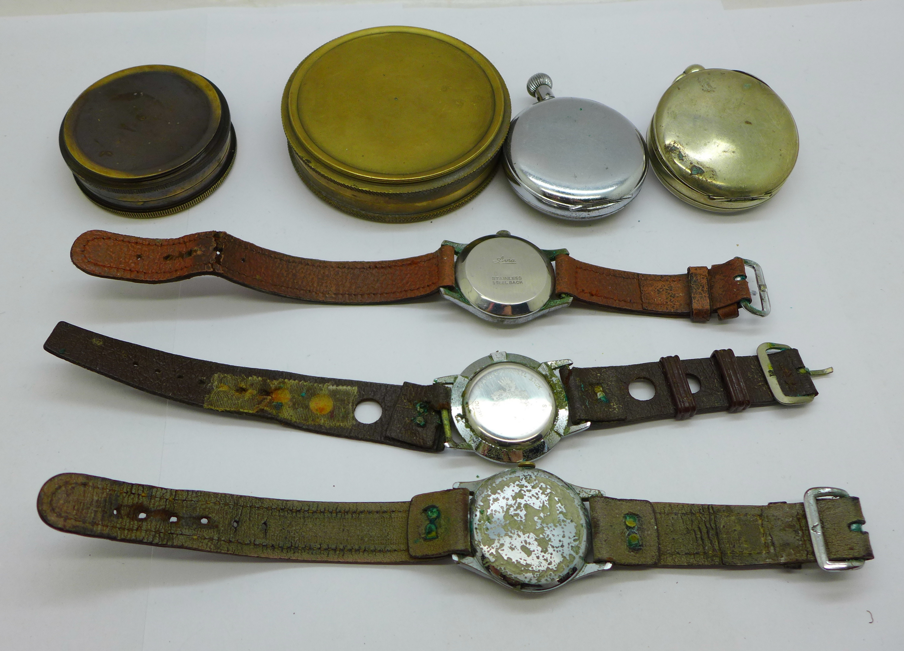 Three vintage wristwatches, a Tissot stopwatch, a pocket watch and two reproduction compasses, - Bild 5 aus 5