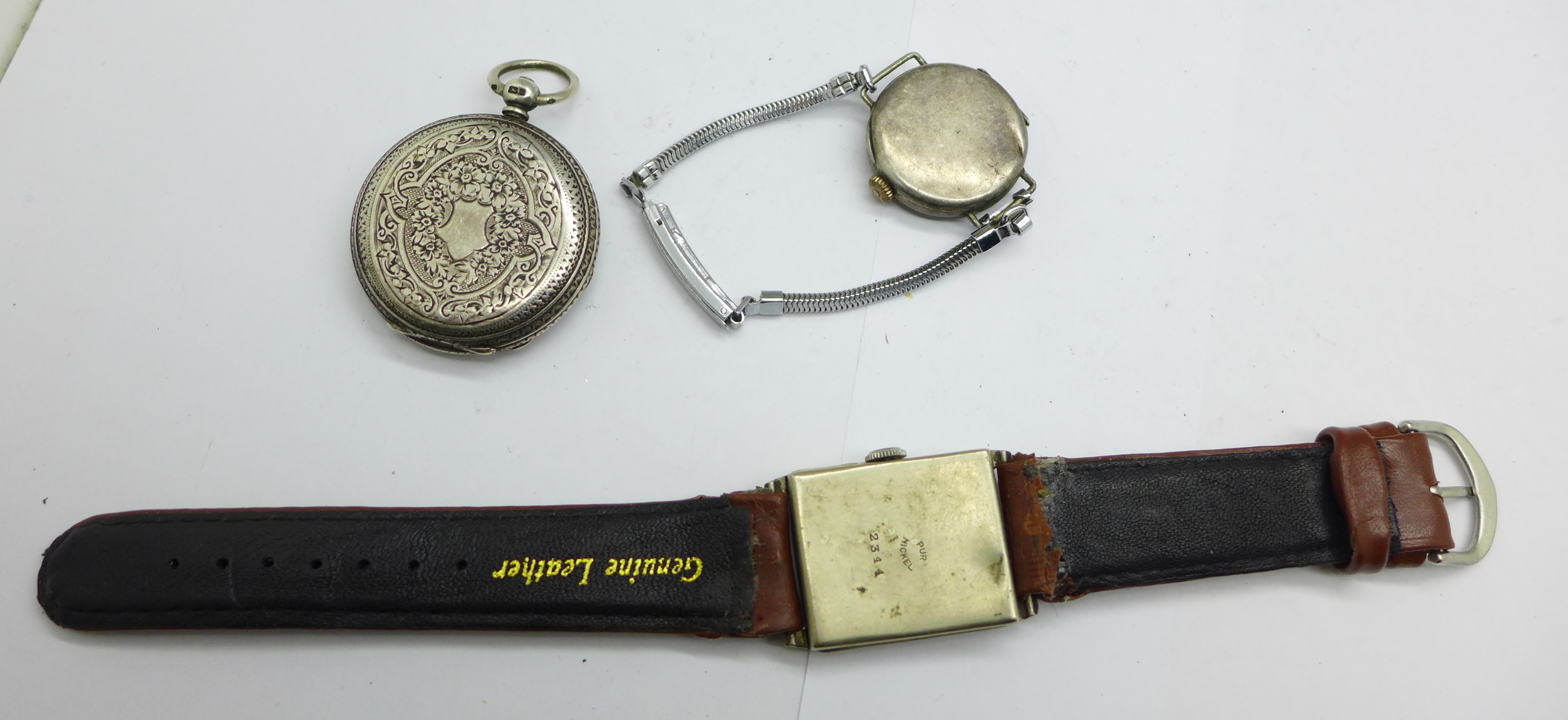 Three watches; a silver fob watch, lady's silver wristwatch and a gentlemen's nickel cased - Bild 4 aus 5