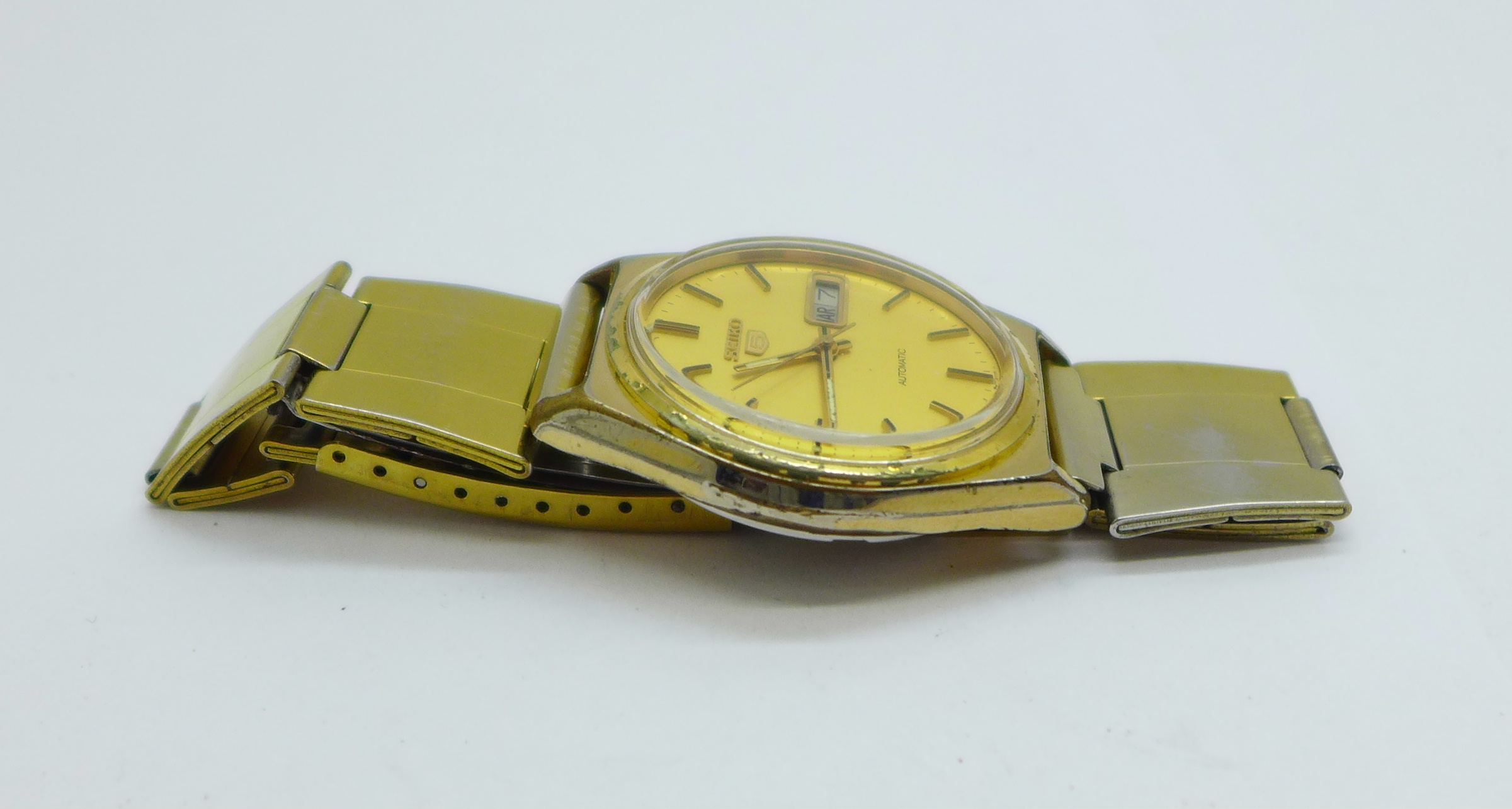 A Seiko 5 automatic wristwatch - Bild 3 aus 5