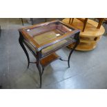 An Edward VII mahogany bijouterie table