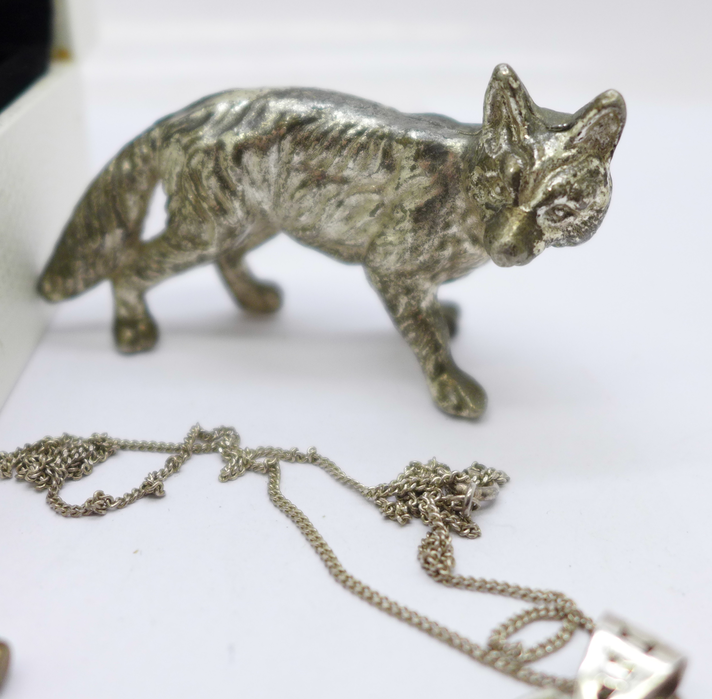 Silver and white metal jewellery, plated fox, etc. - Image 3 of 5