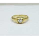 A 9ct gold and CZ ring, 5.4g, T