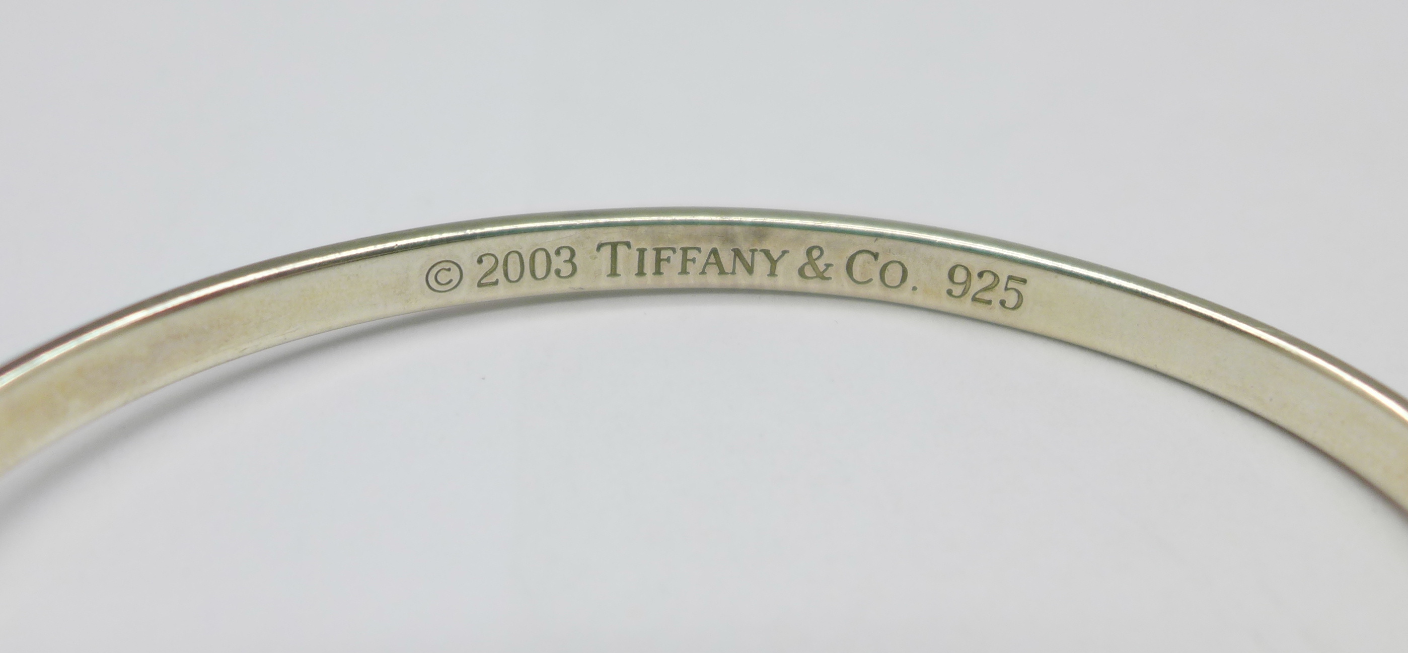 A silver Tiffany bangle, 15g - Image 3 of 3