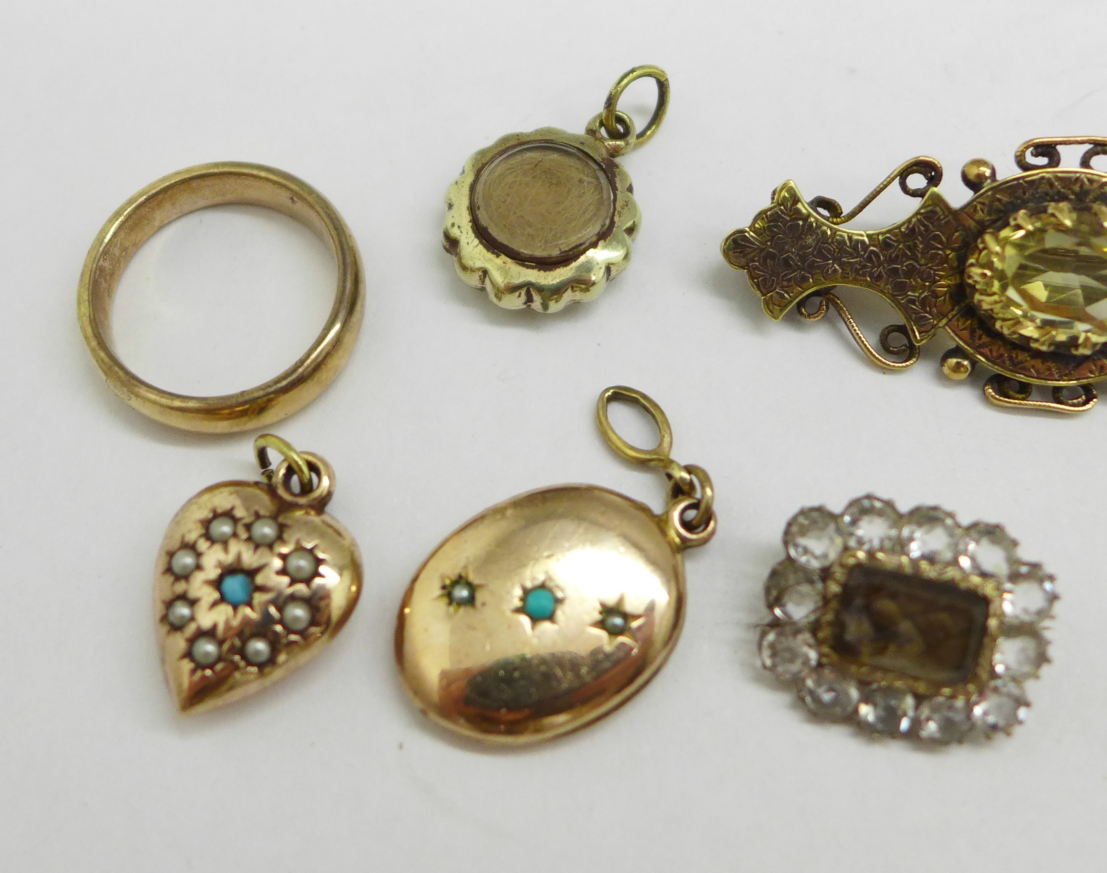 Jewellery including a moss agate set brooch, three other brooches, a seed pearl and turquoise - Image 2 of 4