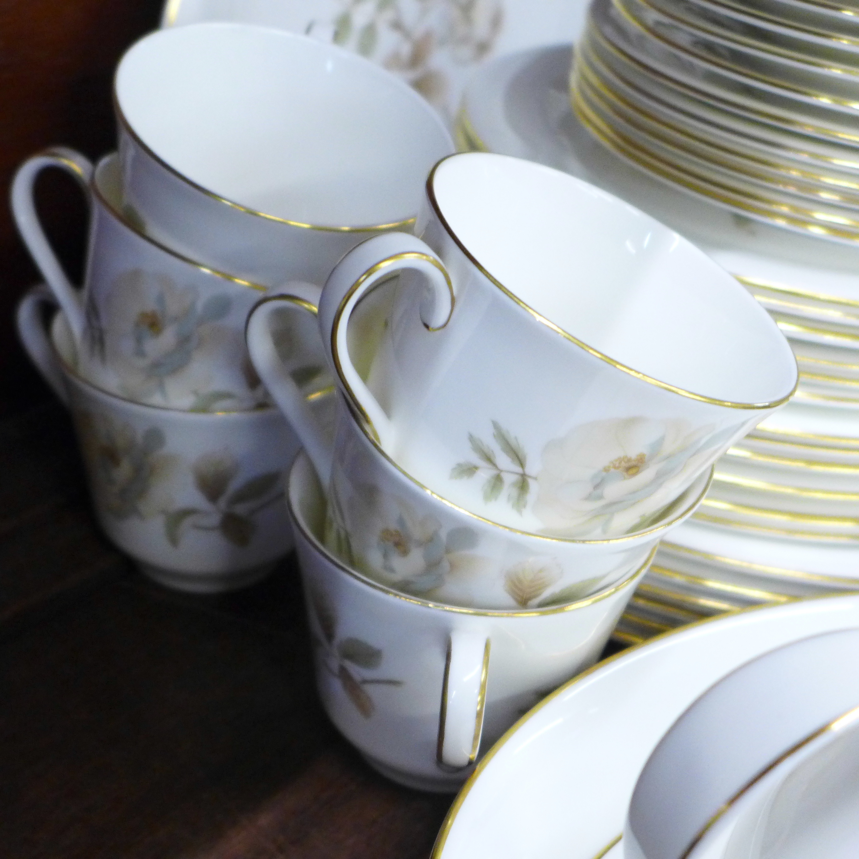 A Royal Doulton Yorkshire Rose tea set and dinner service, six setting with tea and coffee pot ( - Image 3 of 6