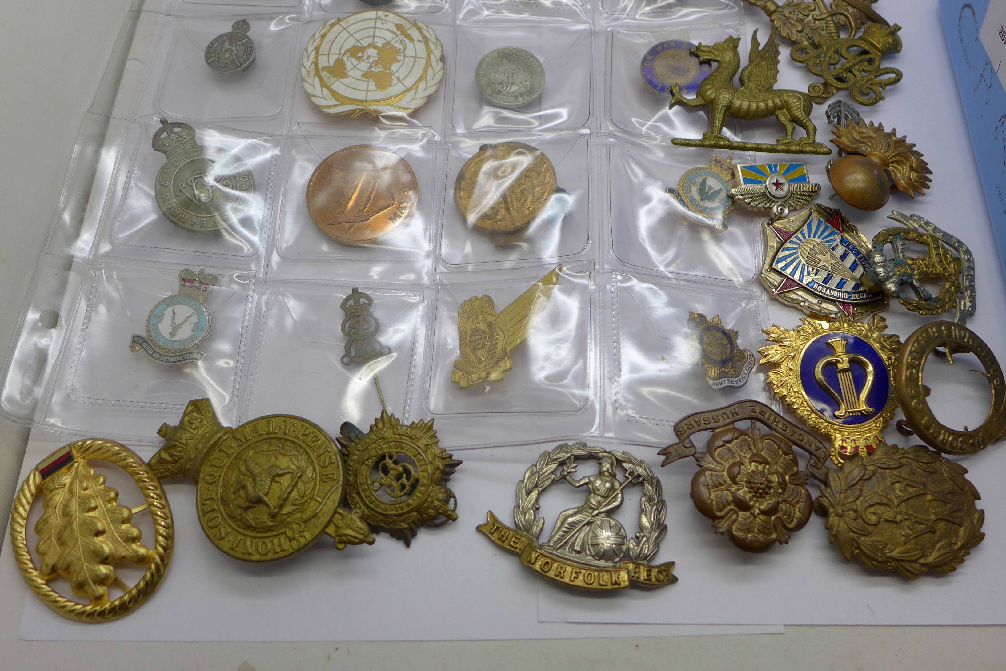 A collection of military badges and other badges including two tin aircraft badges, a silver ARP - Image 2 of 4