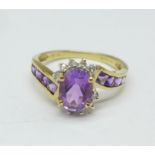 A 9ct gold, purple and white stone ring, 2.5g, N