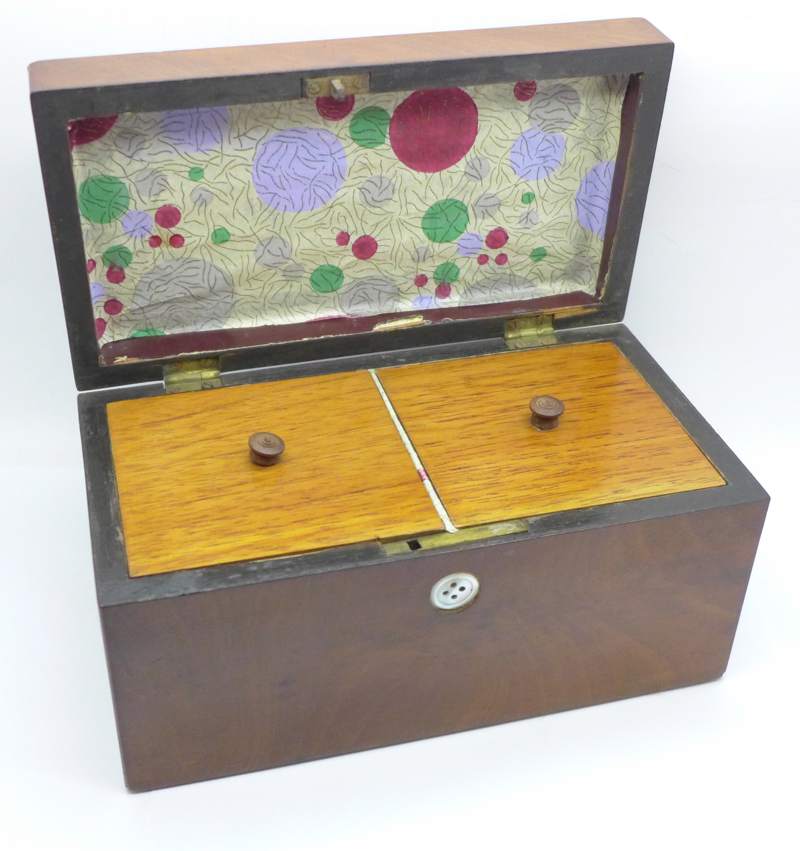 A Georgian walnut tea caddy with mother of pearl inlay (one inlay replaced with button) - Image 4 of 6