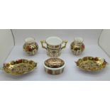 Six items of Royal Crown Derby 1128 Imari china; two small dishes, one second, two small vases,