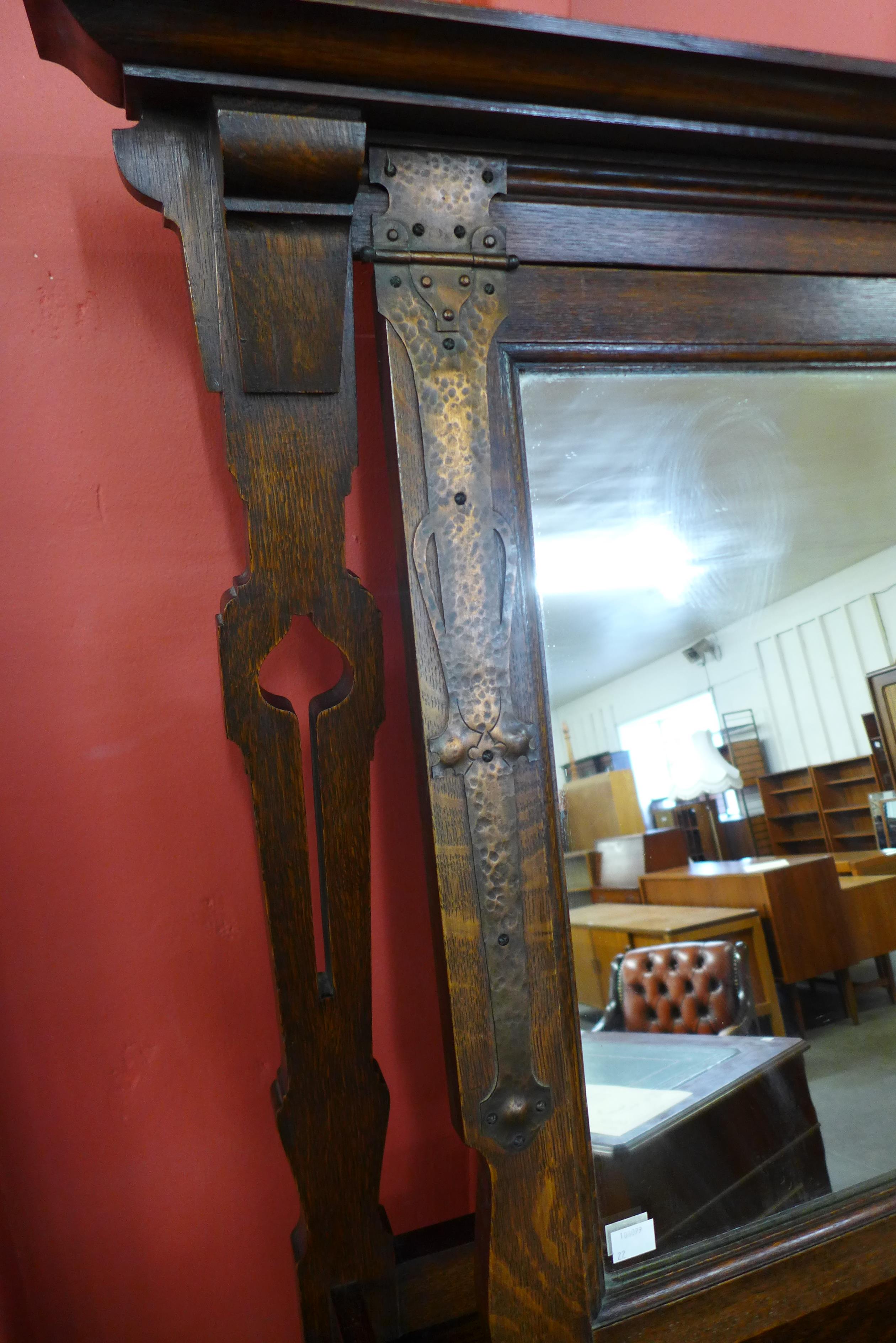 An Arts and Crafts oak and copper mounted dressing chest, manner of Liberty & Co. - Bild 3 aus 3