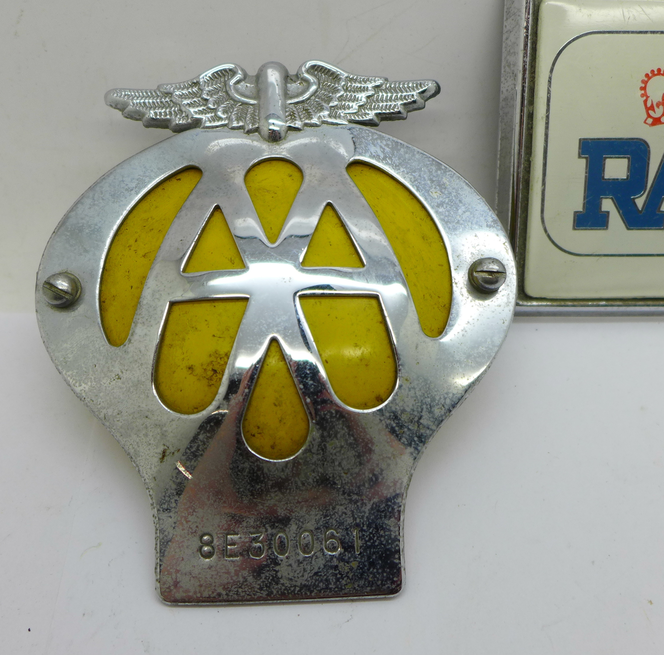 Two car badges; RAC and AA - Image 3 of 4