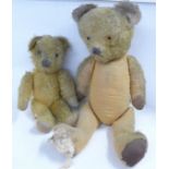 Two vintage Teddy bears, a/f