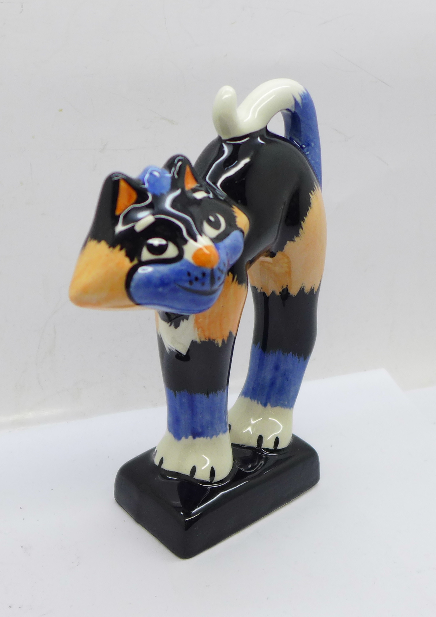 A Lorna Bailey 'Rafa the Cat', 13cm, signed on the base - Image 3 of 5