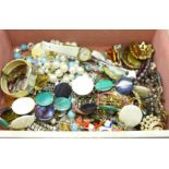 A jewellery box and contents