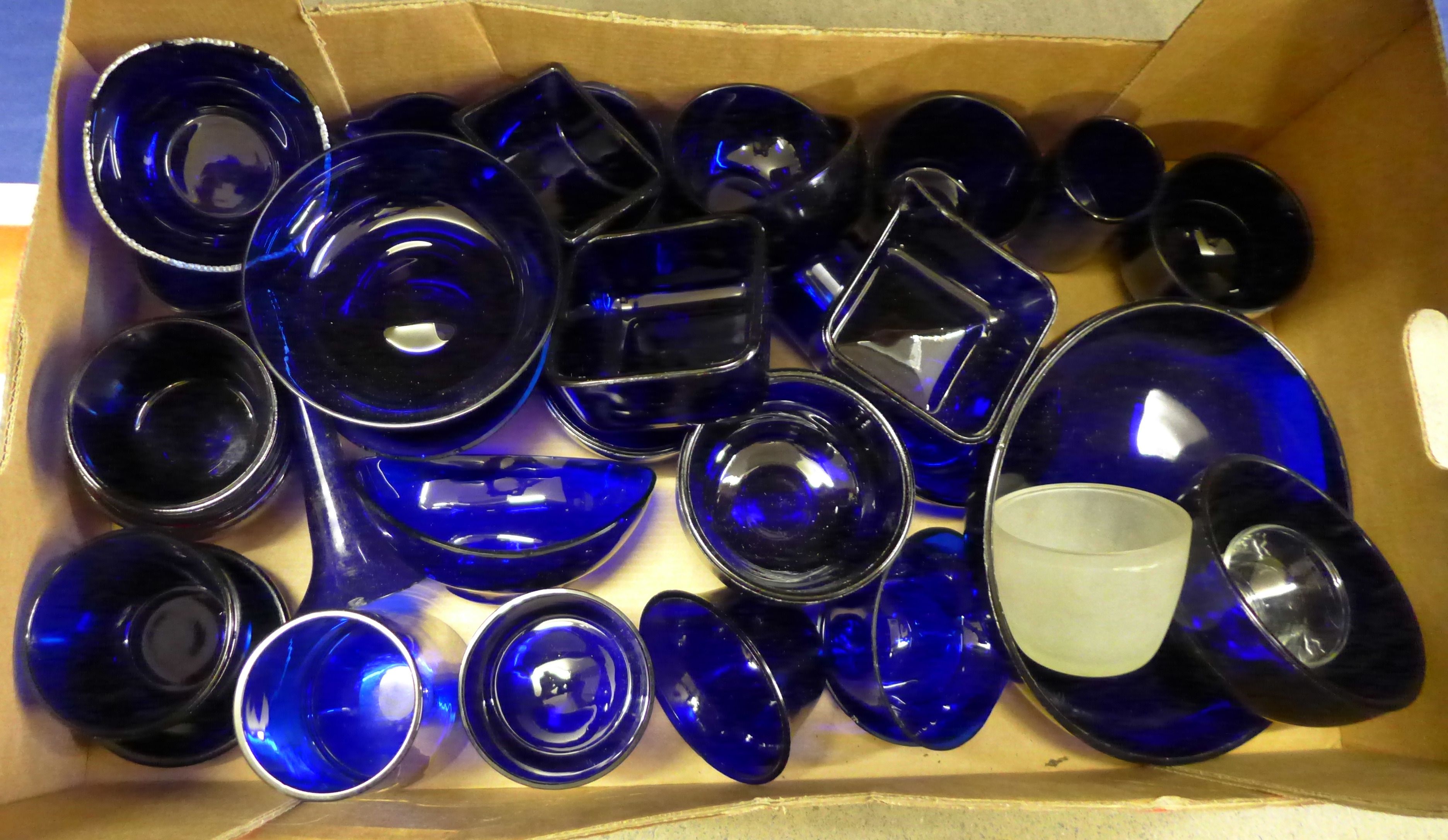 A box of Bristol blue glass liners, (larger type) **PLEASE NOTE THIS LOT IS NOT ELIGIBLE FOR POSTING