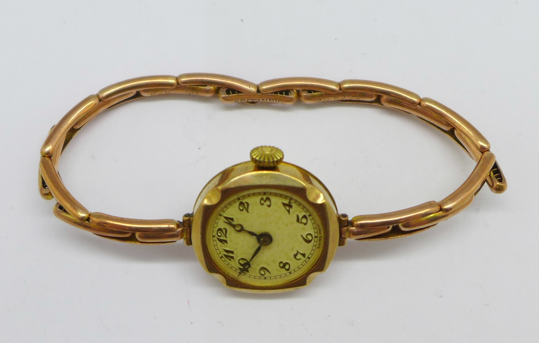 A lady's 9ct gold wristwatch on a 9ct gold expandable strap - Image 2 of 5