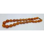 A string of butterscotch amber beads, 38g