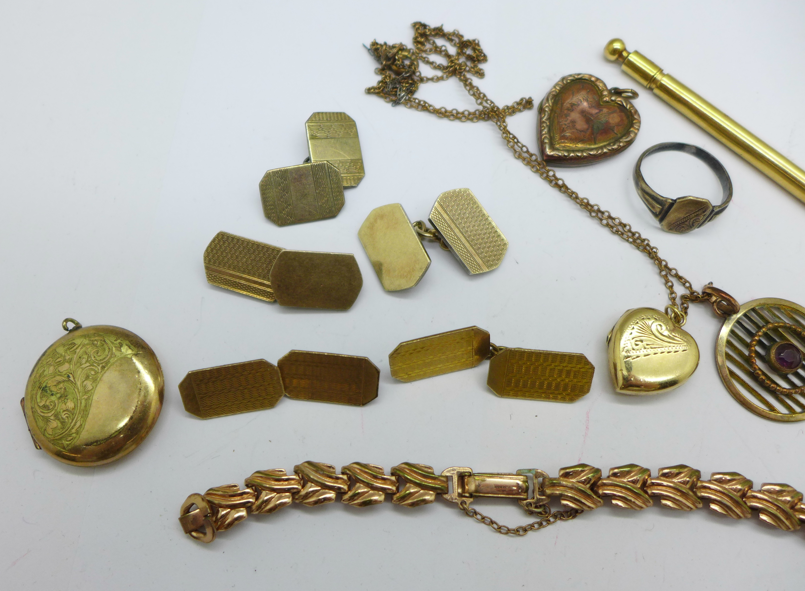 A collection of rolled gold jewellery - Image 3 of 3